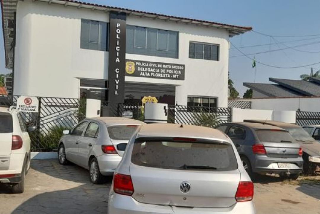 Homem registra BO após ser ameaçado pela ex-namorada 