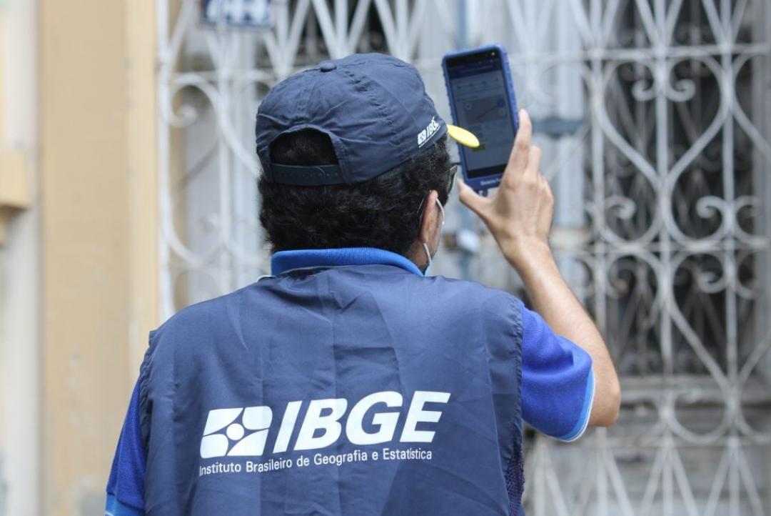 IBGE abre vagas temporárias para agentes de pesquisa com salário de R$ 2,6 mil