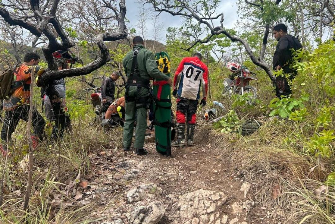 Ciopaer socorre piloto de motocross ferido durante trilha em Chapada dos Guimarães  