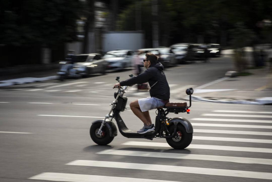 Novas regras para ciclomotores começam a valer em janeiro de 2026; entenda o que muda