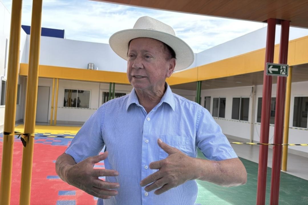 Prefeito Roberto Dorner busca novas referências de construção para fortalecer rede educacional em Sinop