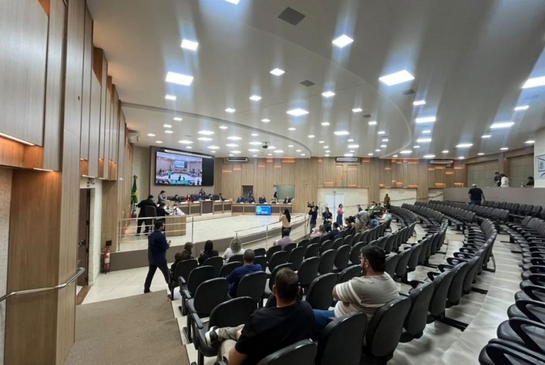Câmara de Sinop aprova Regulariza Sinop, derruba veto da Prefeitura e entra em recesso parlamentar