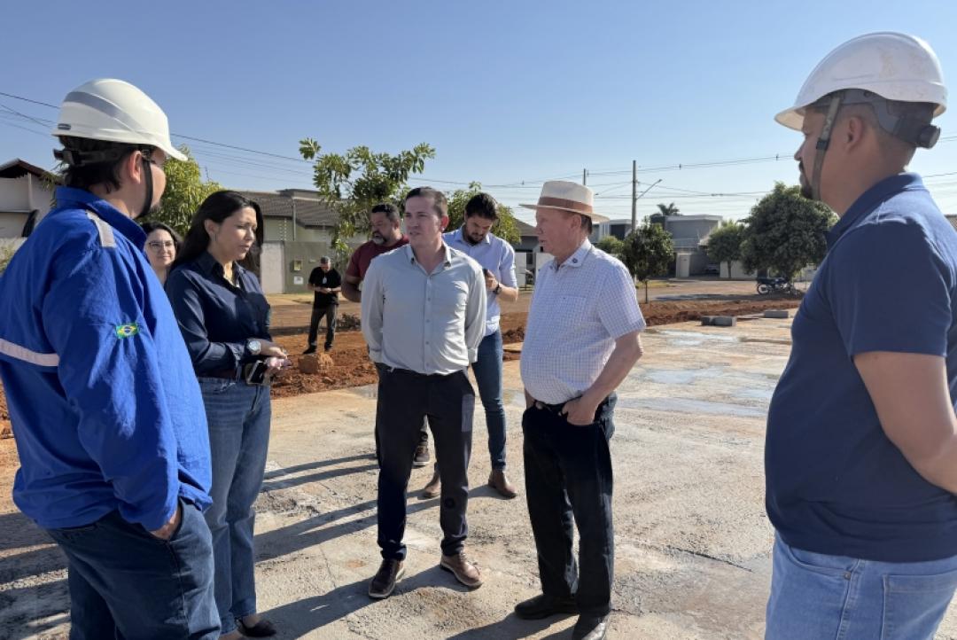 Prefeito vistoria obras do Residencial Pienza e destaca avanço do programa Nossa Casa em Sinop