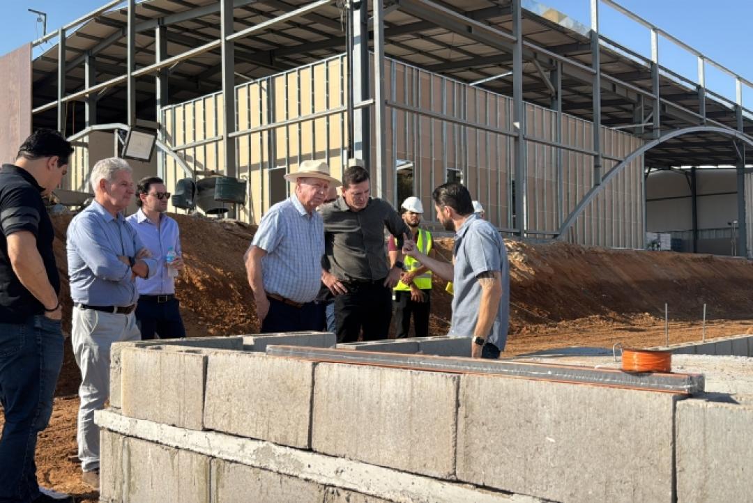 Prefeito visita canteiro de obras de novo cemitério em Sinop; empreendimento destina espaço para atendimento social